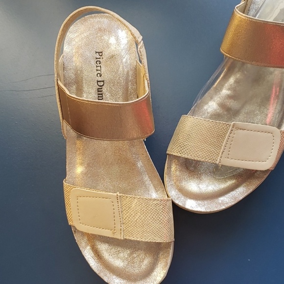 LADIES SIZE 8 SANDALS - Picture 4 of 6